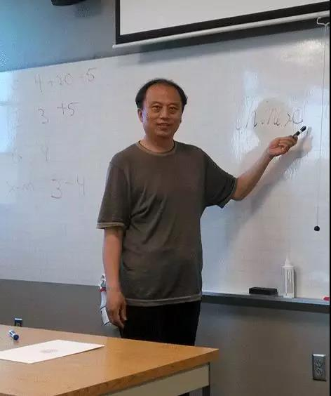 肖靖